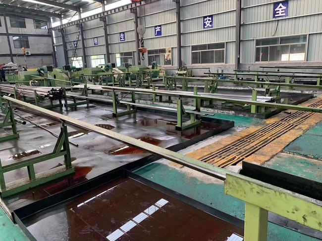 精密鋼管生產(chǎn)車(chē)間