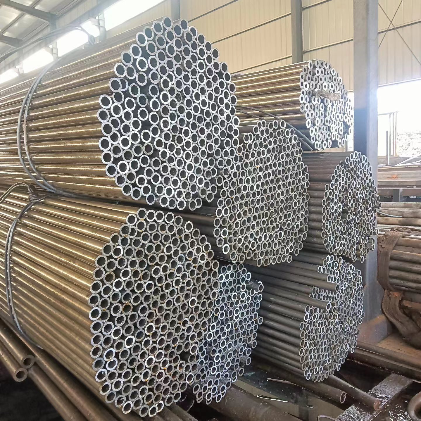 先進(jìn)的生產(chǎn)設(shè)備